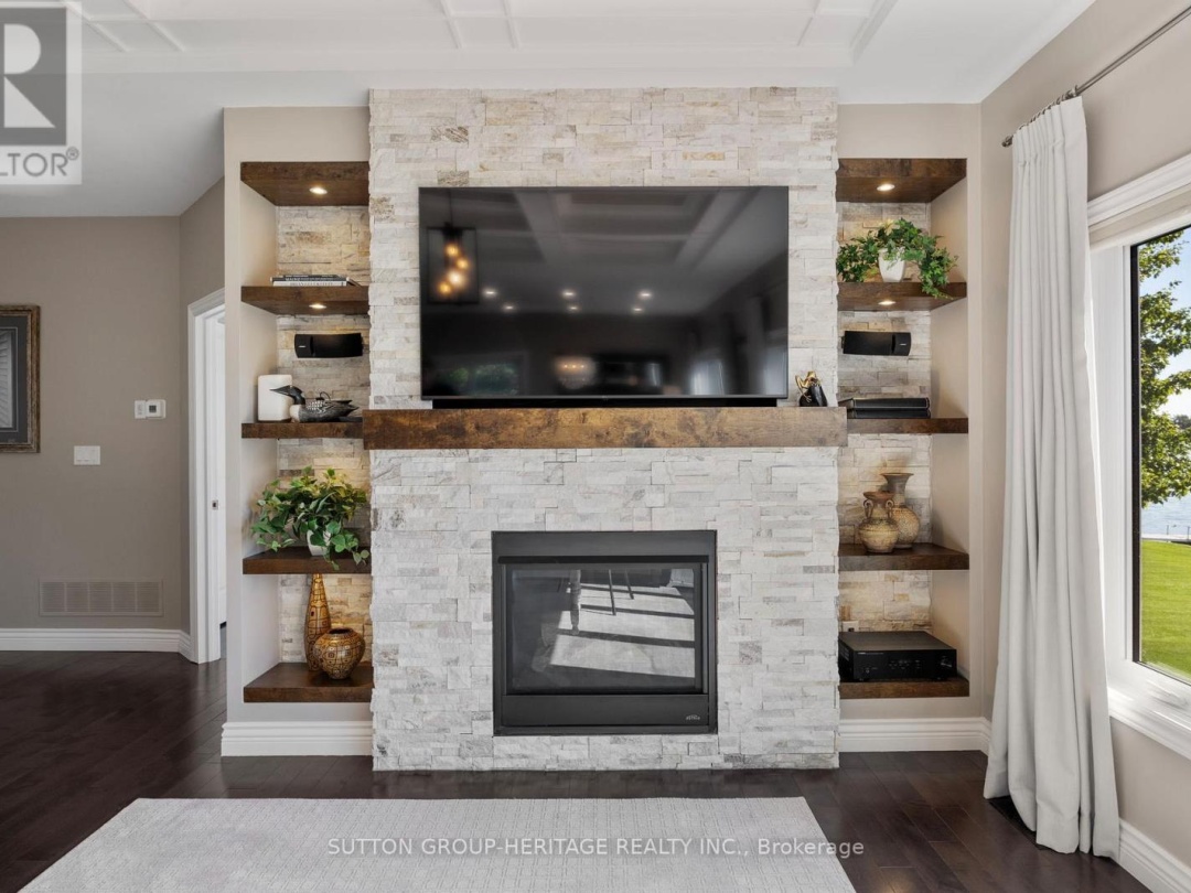 52 HILLSIDE DRIVE, 