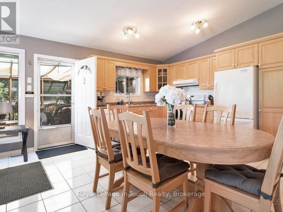 285 CROOKED BAY ROAD, Georgian Bay (Baxter)