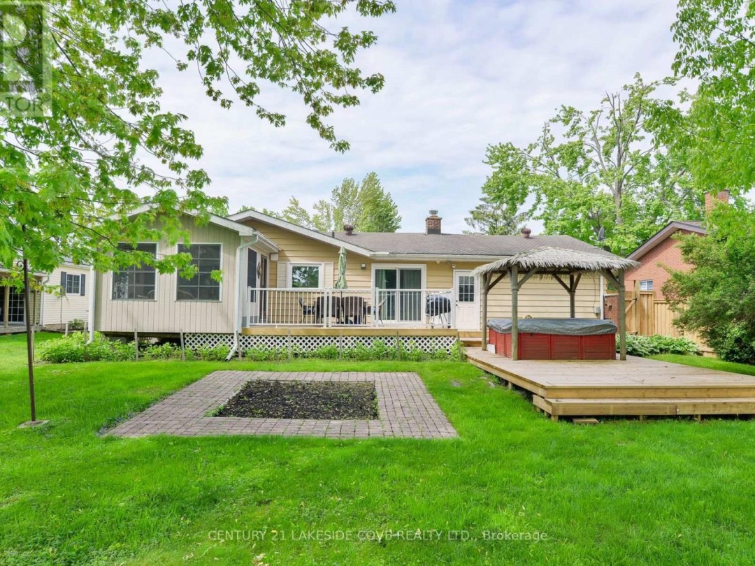 9 PINETREE COURT, Lake Simcoe
