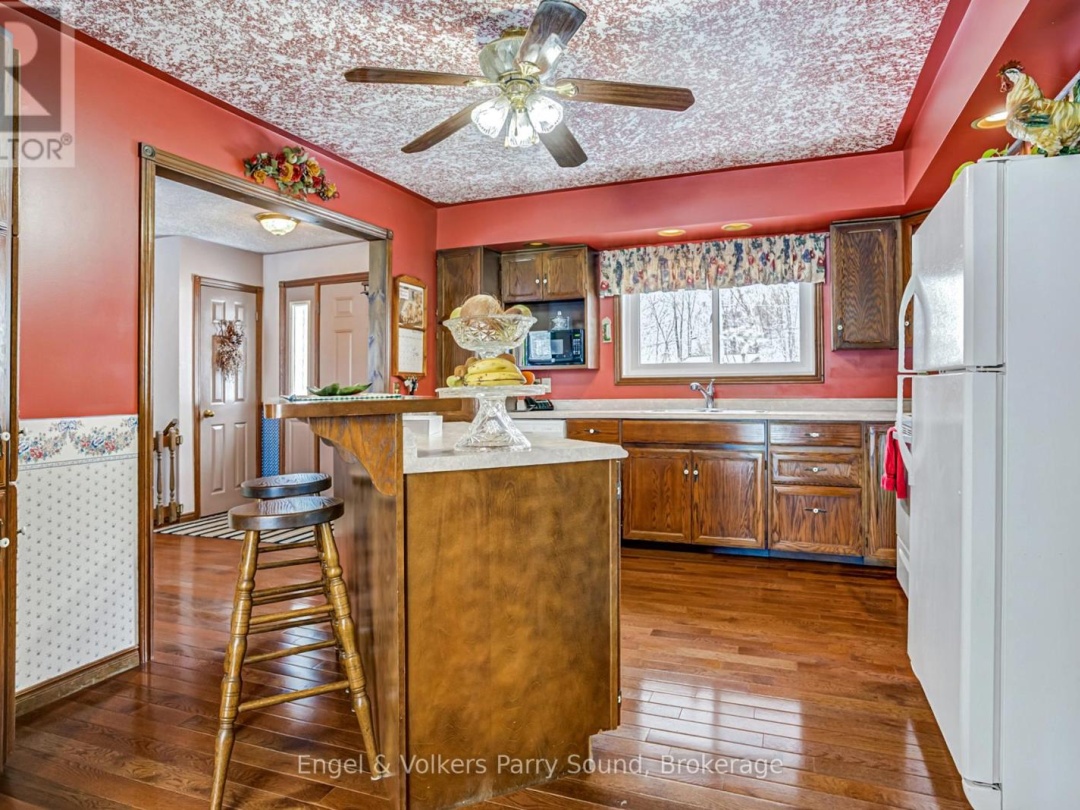 3 SQUIRREL AVENUE, McDougall