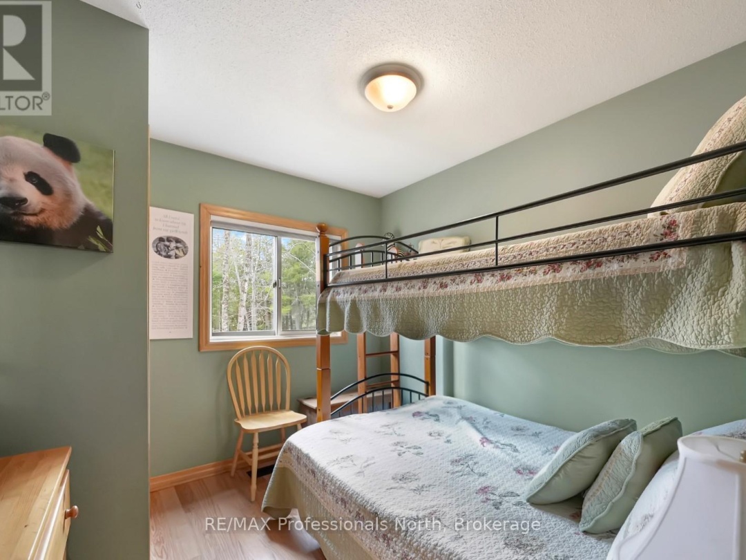 1157 BETWEEN LAKES TRAIL, Soyers Lake