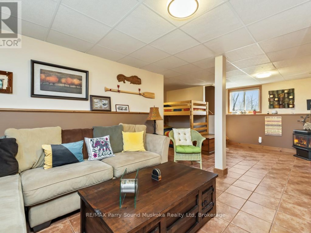 5 MEHARG DRIVE, Manitouwabing Lake