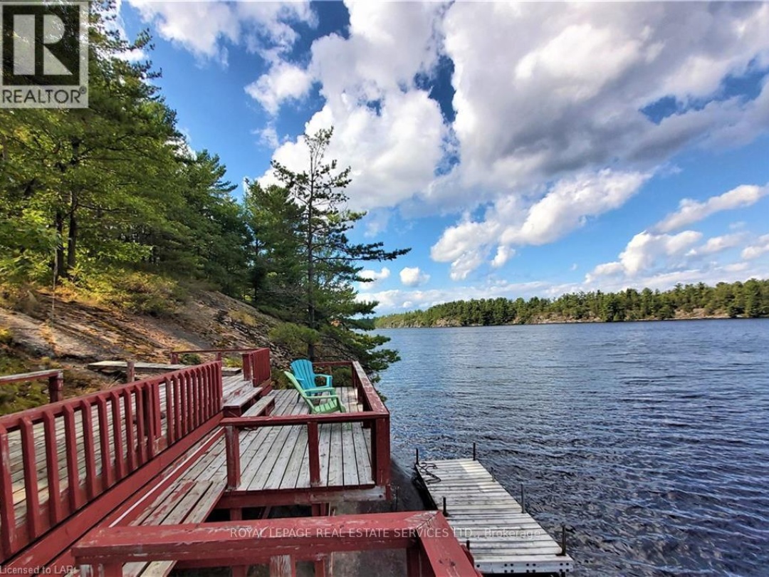 1327-1329 WOODLAND DRIVE, Muldrew Lake