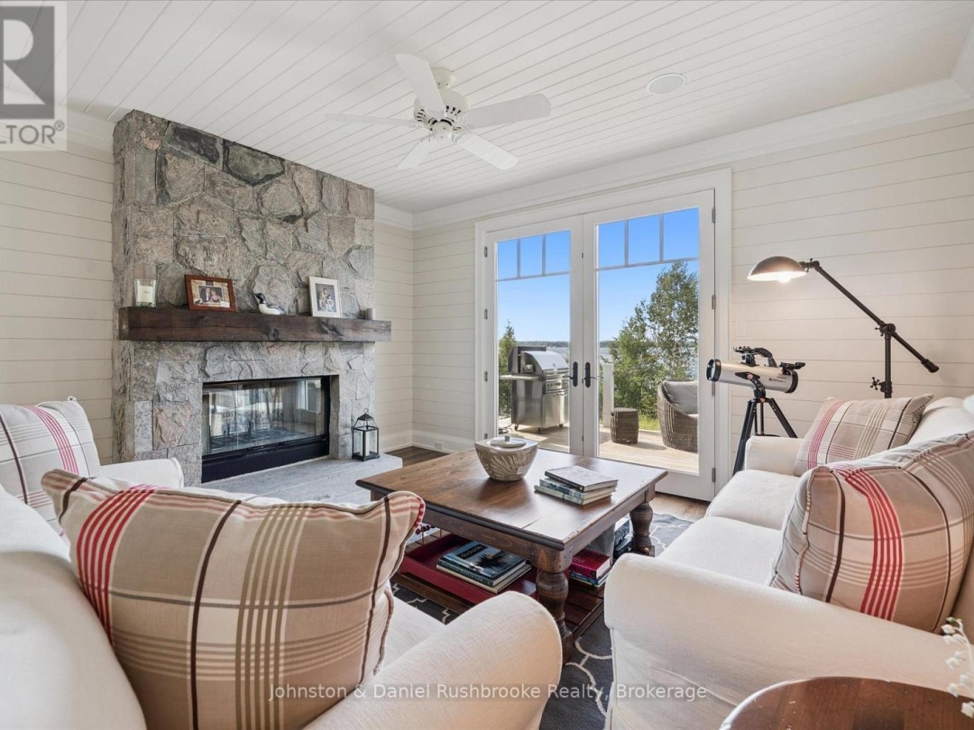2-1350 STEPHENS BAY ROAD, Lake Muskoka