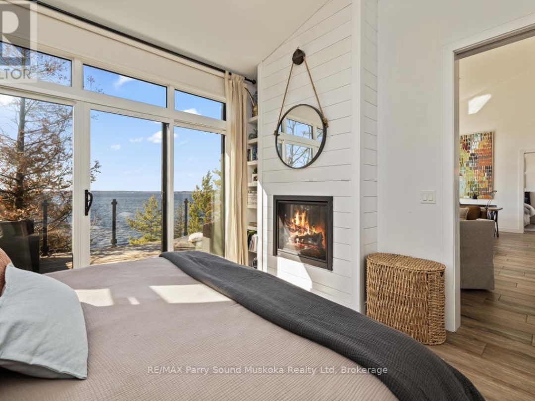 1201 GEEWADIN ROAD, Georgian Bay