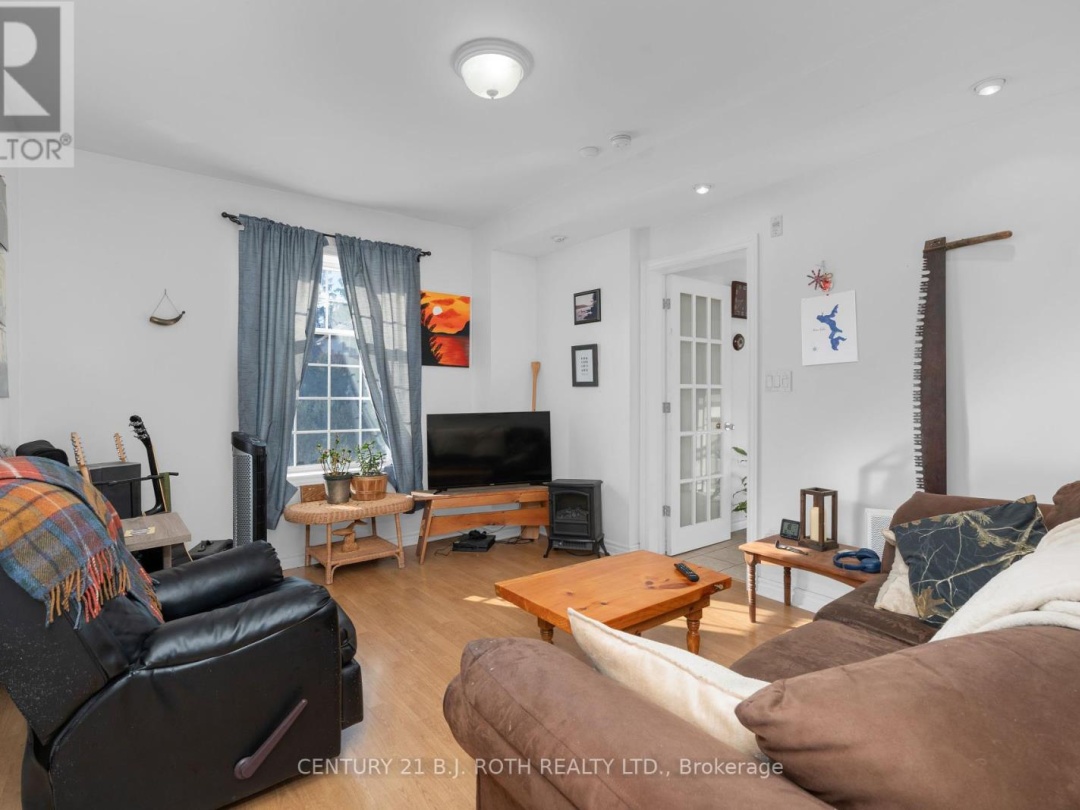 165 PARKVIEW AVENUE, 