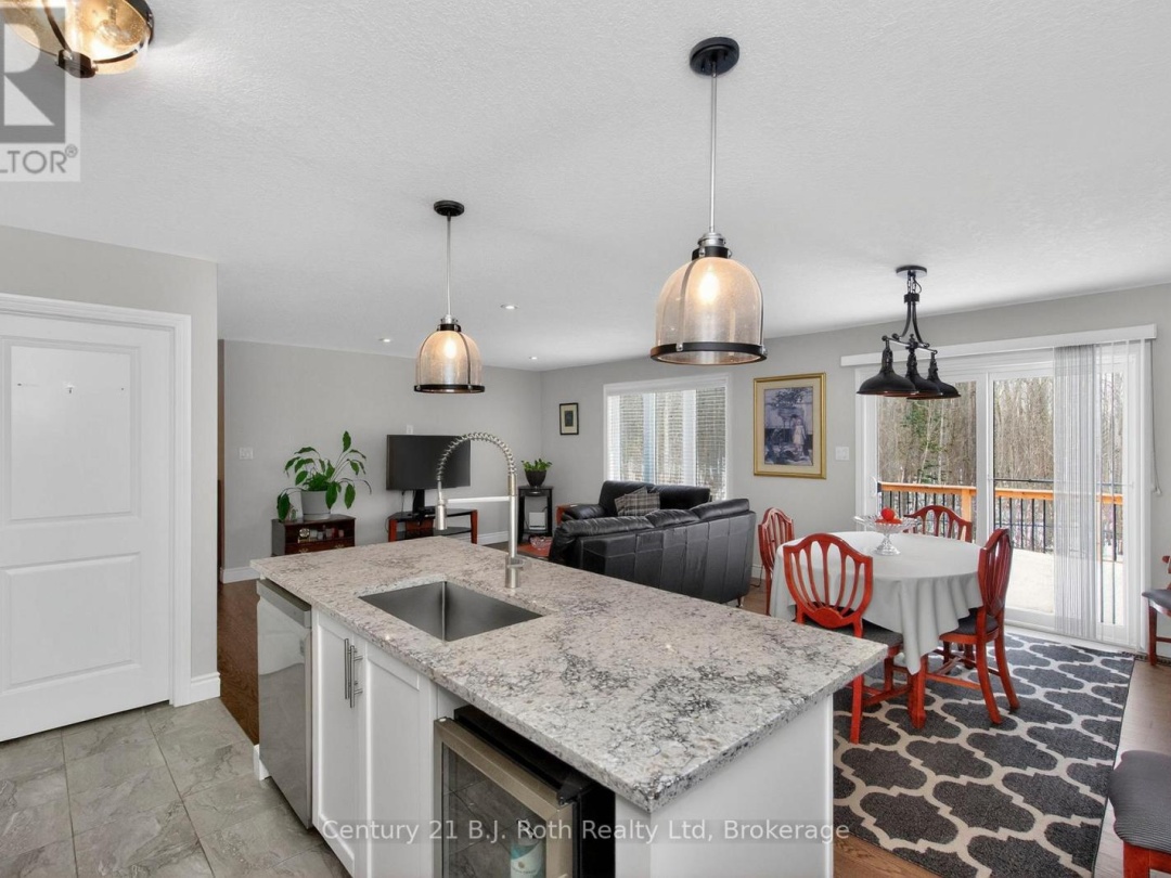 54 RALPH DALTON BOULEVARD, Tay (Victoria Harbour)