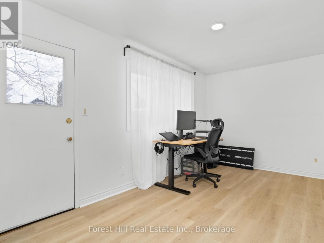 1 MAPLECREST COURT, Huntsville (Chaffey)