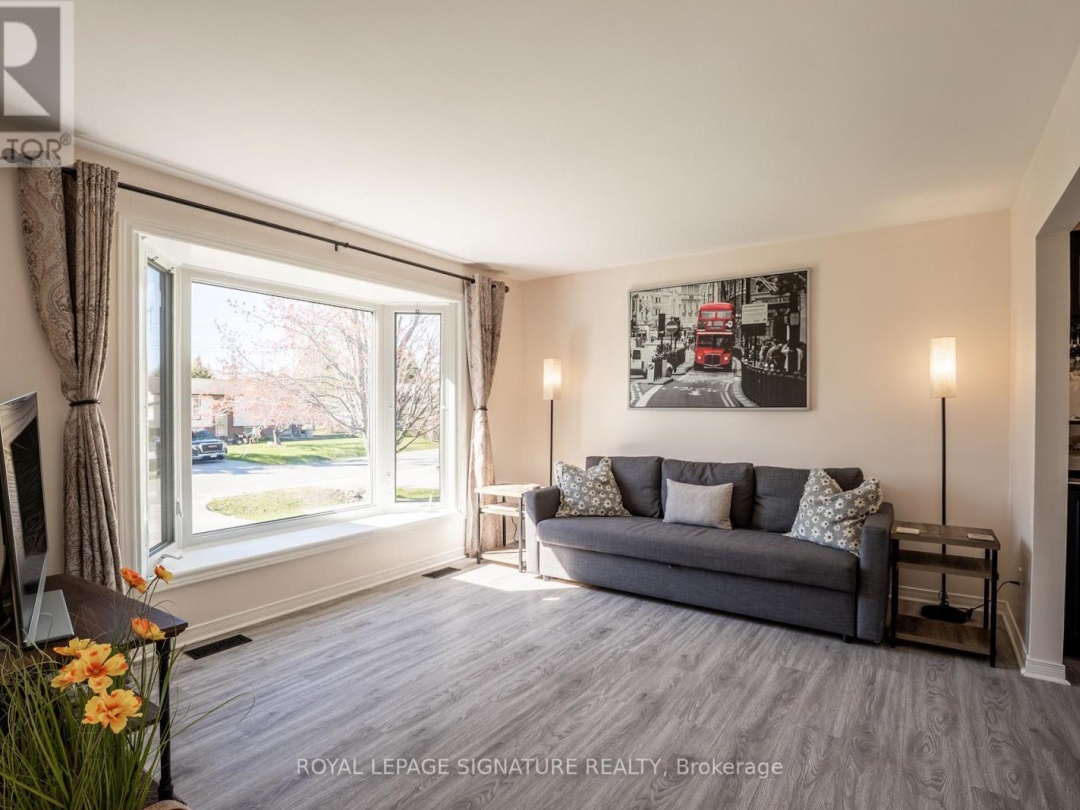 34 CHAMPLAIN CRESCENT, Oro-Medonte (Warminster)