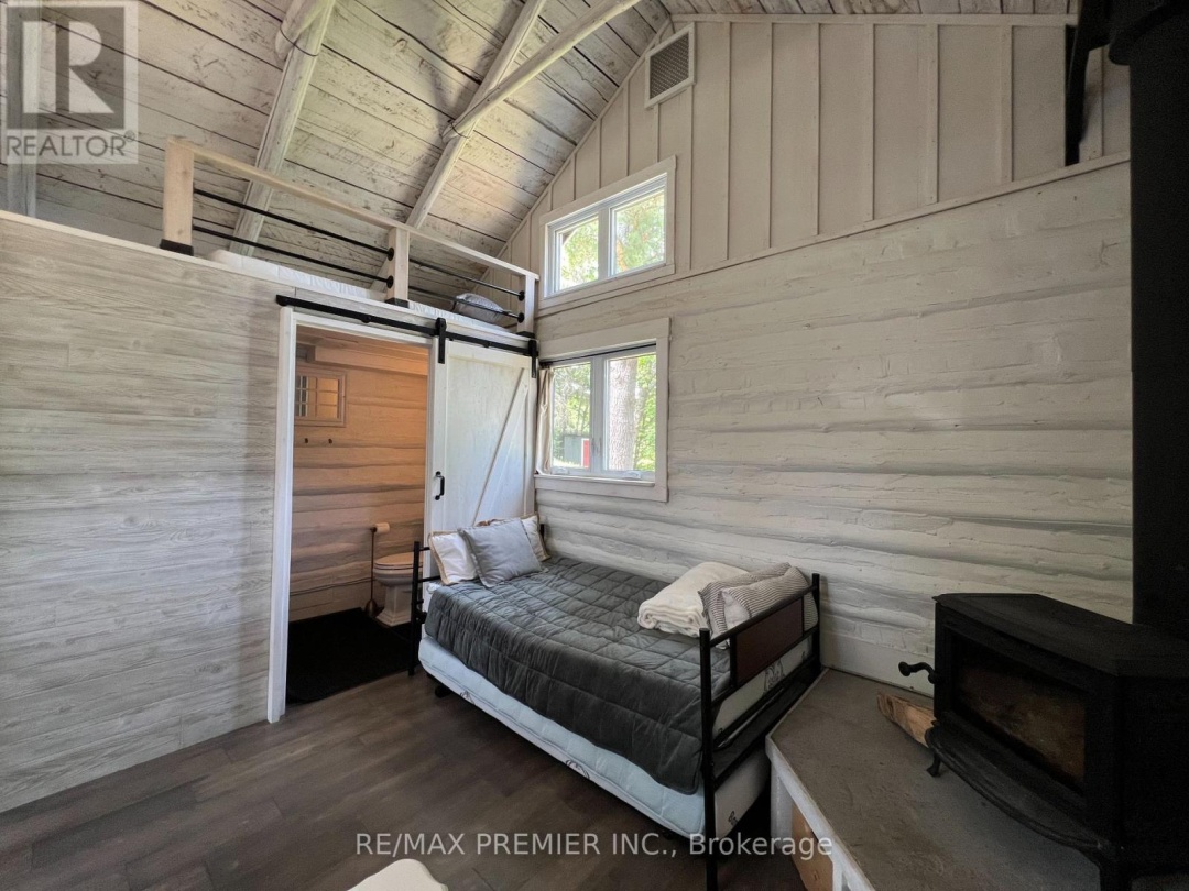 1130 COLONY ROAD, Muskoka River