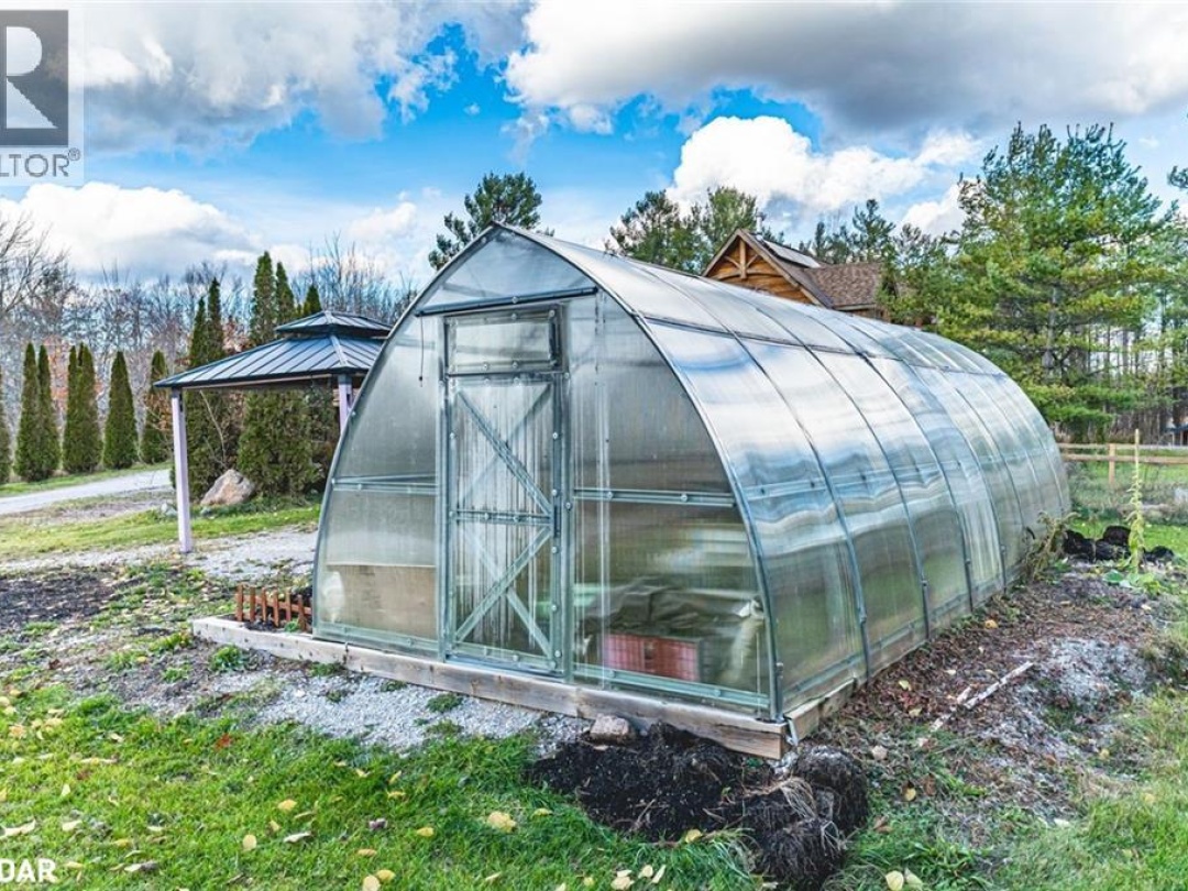 2504 FAIRGROUNDS Road, 