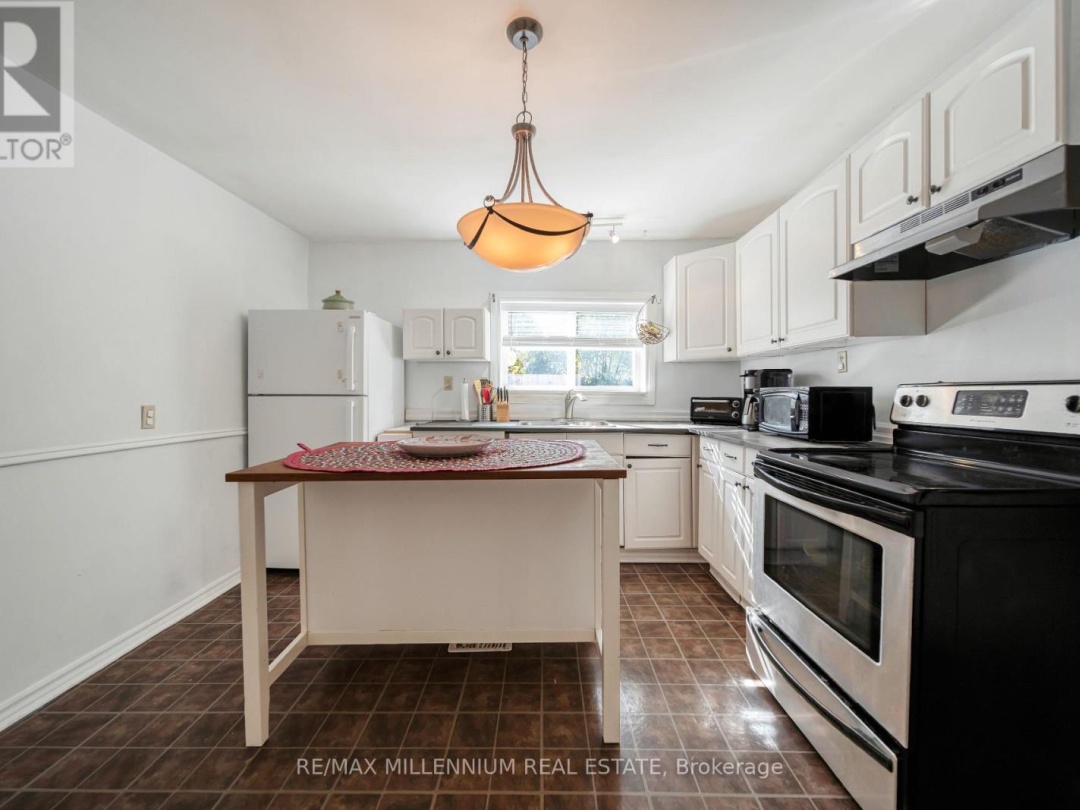 173 BARRIE ROAD, Orillia