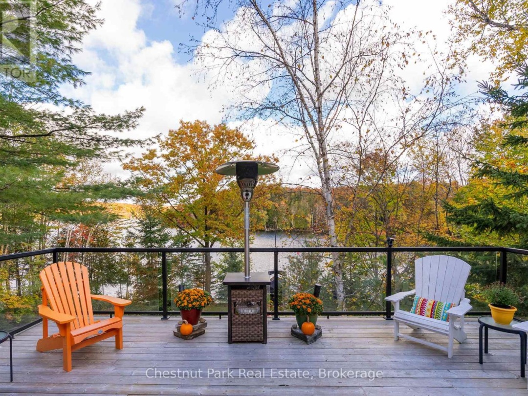 527 HARP LAKE ROAD, Harp Lake