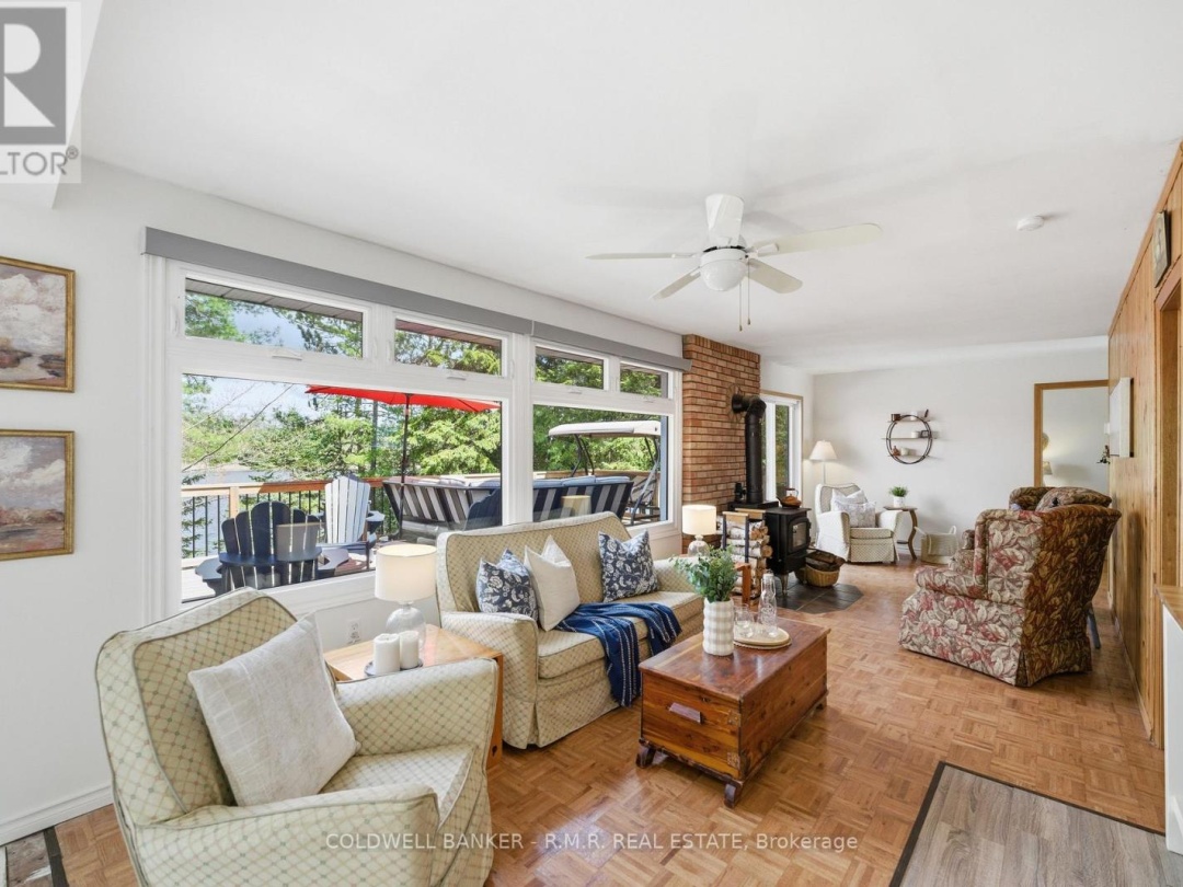 63 LITTLE SILVER LAKE WAY, Little Silver Lake