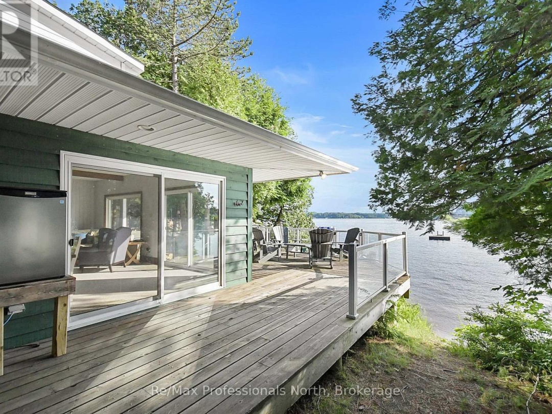 3-4 MB HENRY ISLAND, 