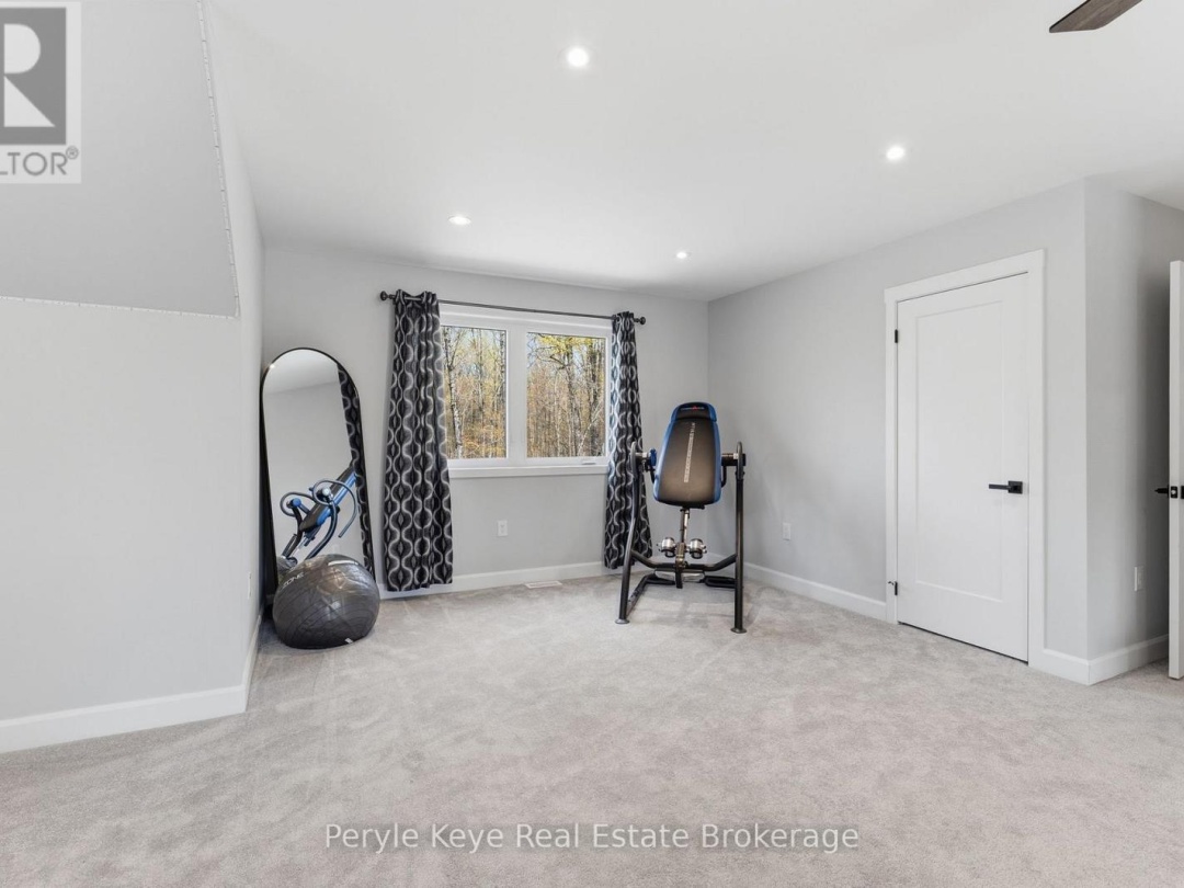1056 XAVIER STREET, Gravenhurst (Morrison)