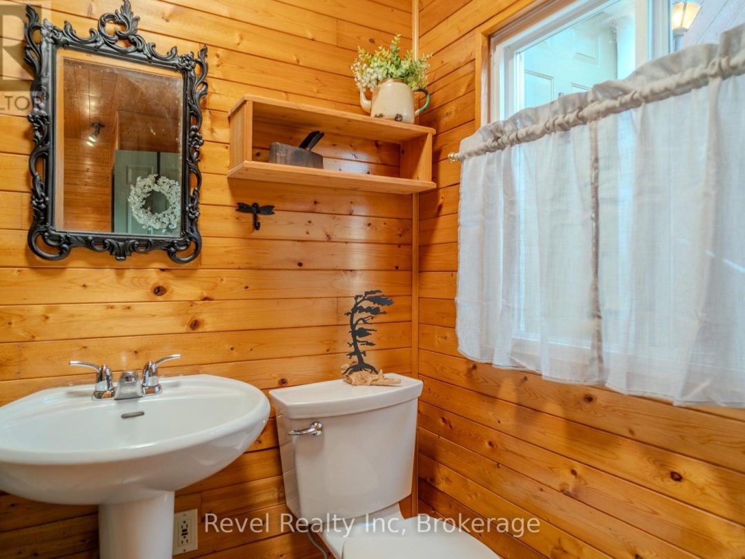 14 SWALLOW ROAD, Miller Lake