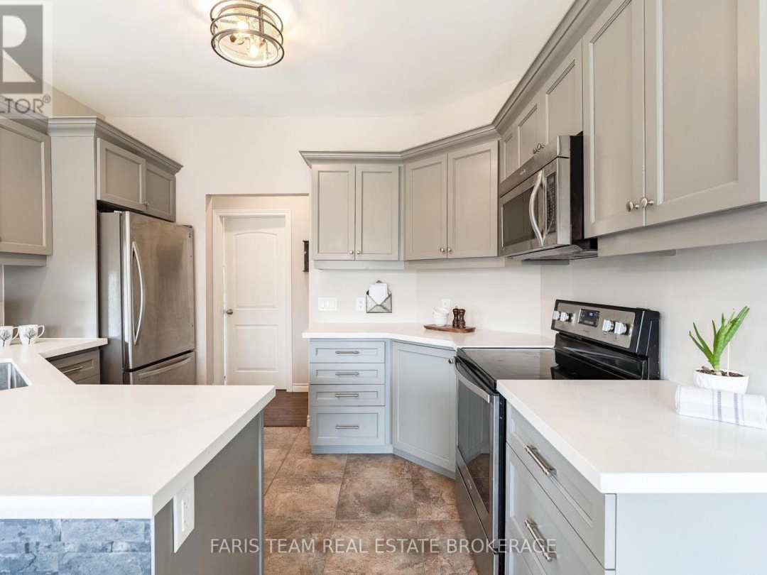 53 BOYD CRESCENT, Oro-Medonte (Moonstone)
