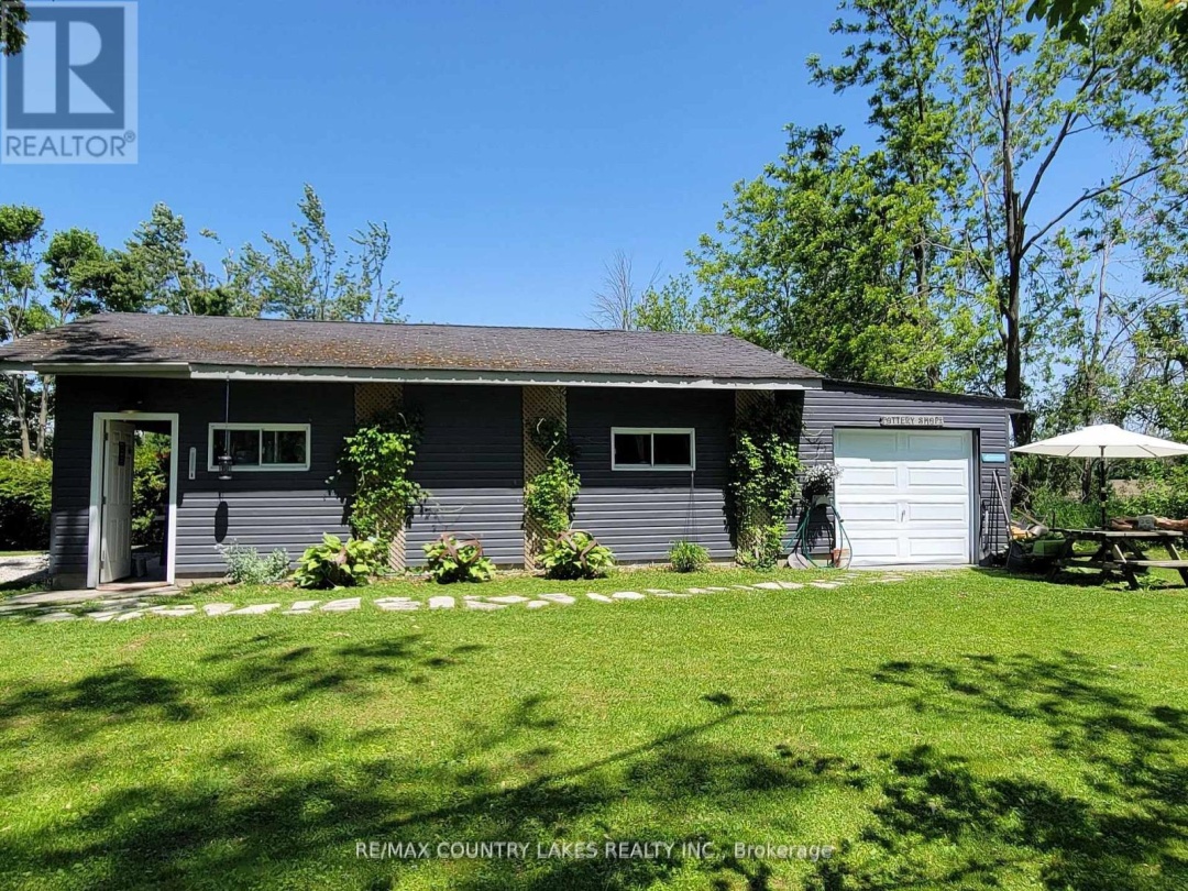 2481 LAKESHORE DRIVE, Lake Simcoe