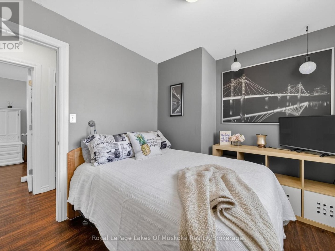 271 LAKELAND CRESCENT, Brock (Beaverton)