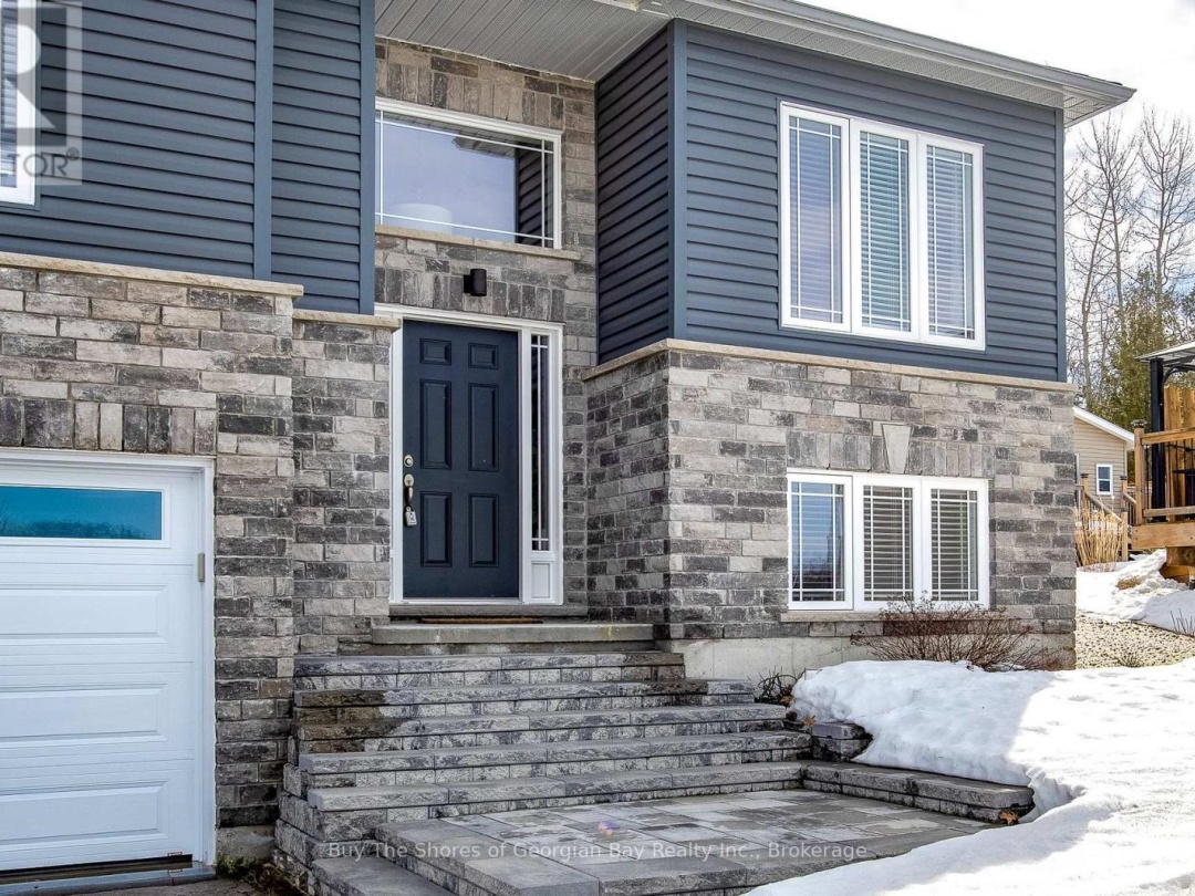 11 RALPH DALTON BOULEVARD, Tay (Victoria Harbour)