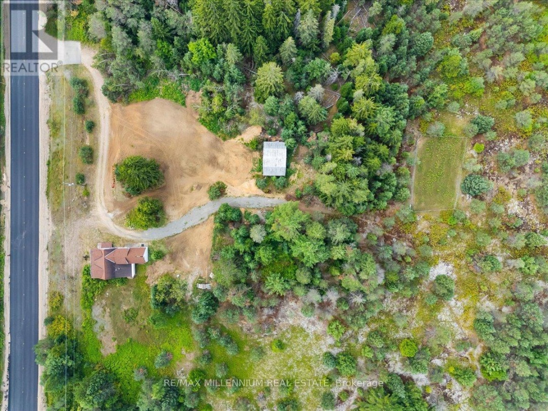 3529 HIGHWAY 118 E, Bracebridge (Oakley)