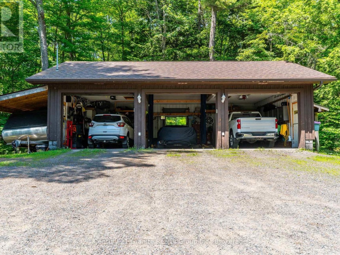 1025 SAGE DRIVE, 