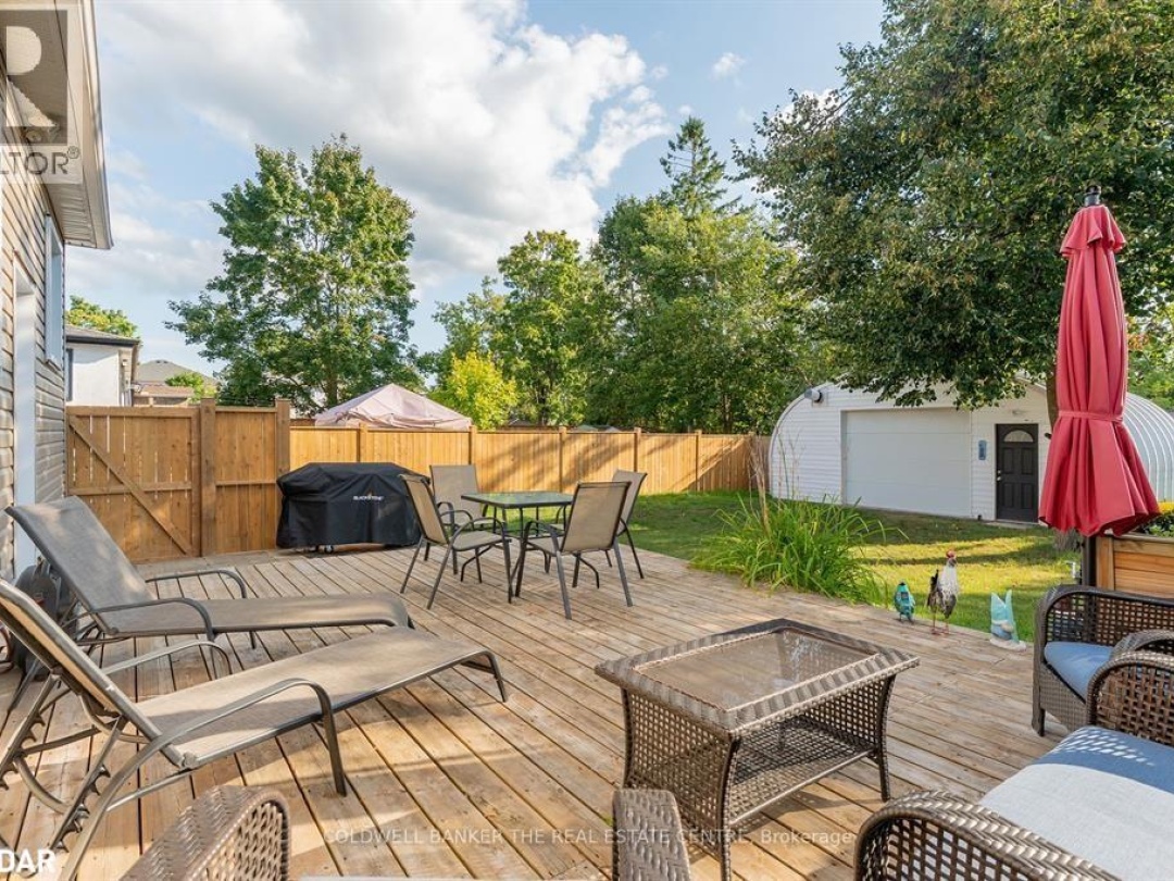 7 LEACH Street, 