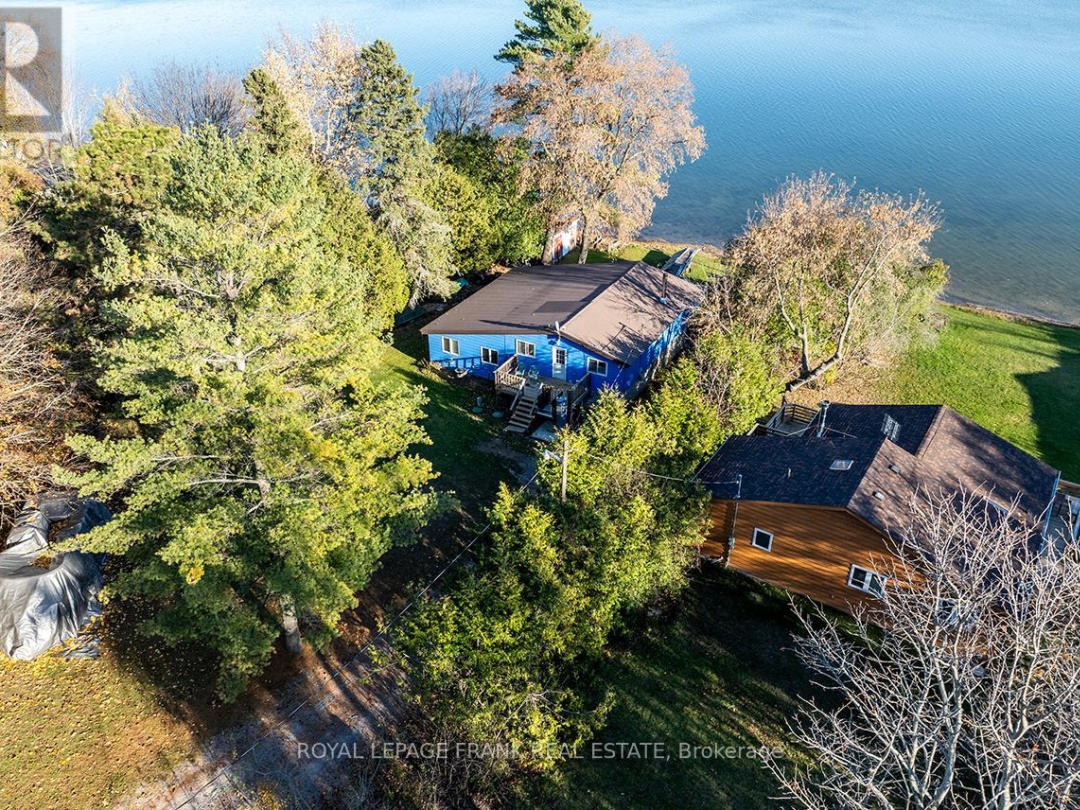 121 Ball Point Road, Scugog Lake