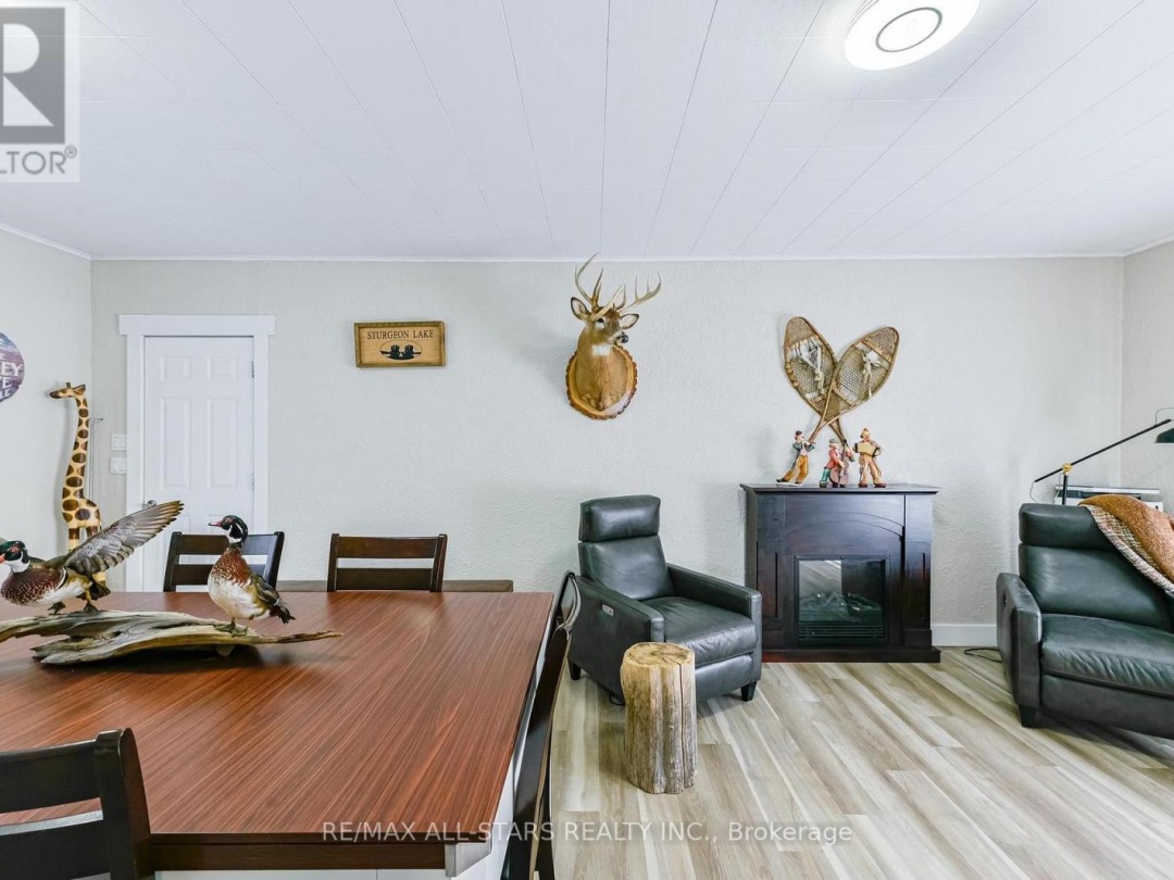 53 MEACHIN DRIVE, Sturgeon Lake