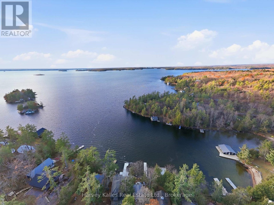 1020 ENNIS BAY ROAD S, 