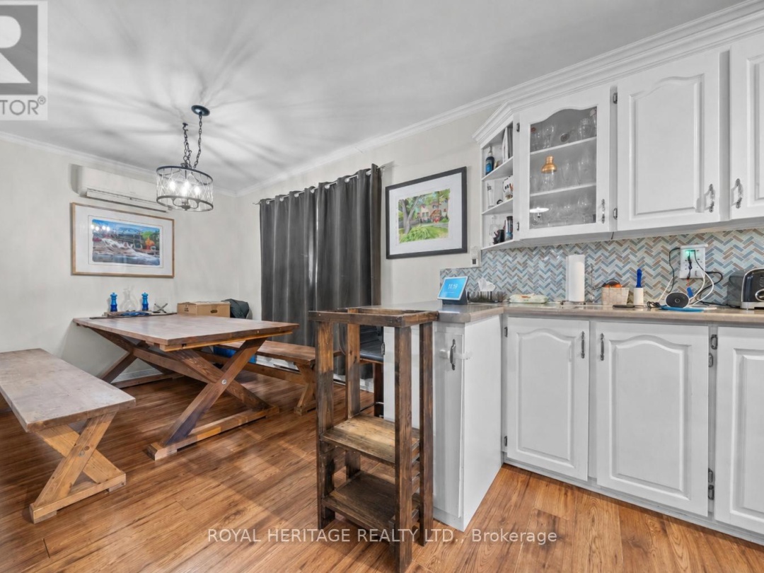 51 ROBERT STREET, Bracebridge (Macaulay)