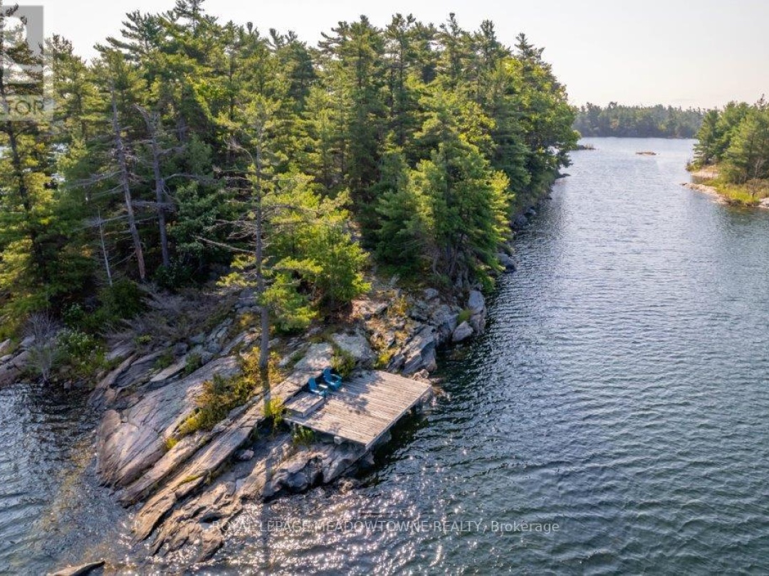 460 ISLAND, Georgian Bay