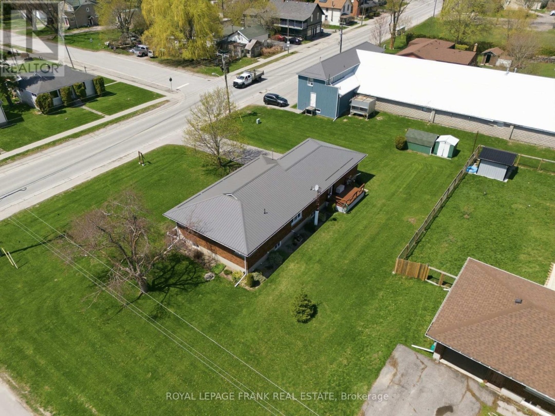958 ELDON ROAD, Kawartha Lakes (Oakwood)