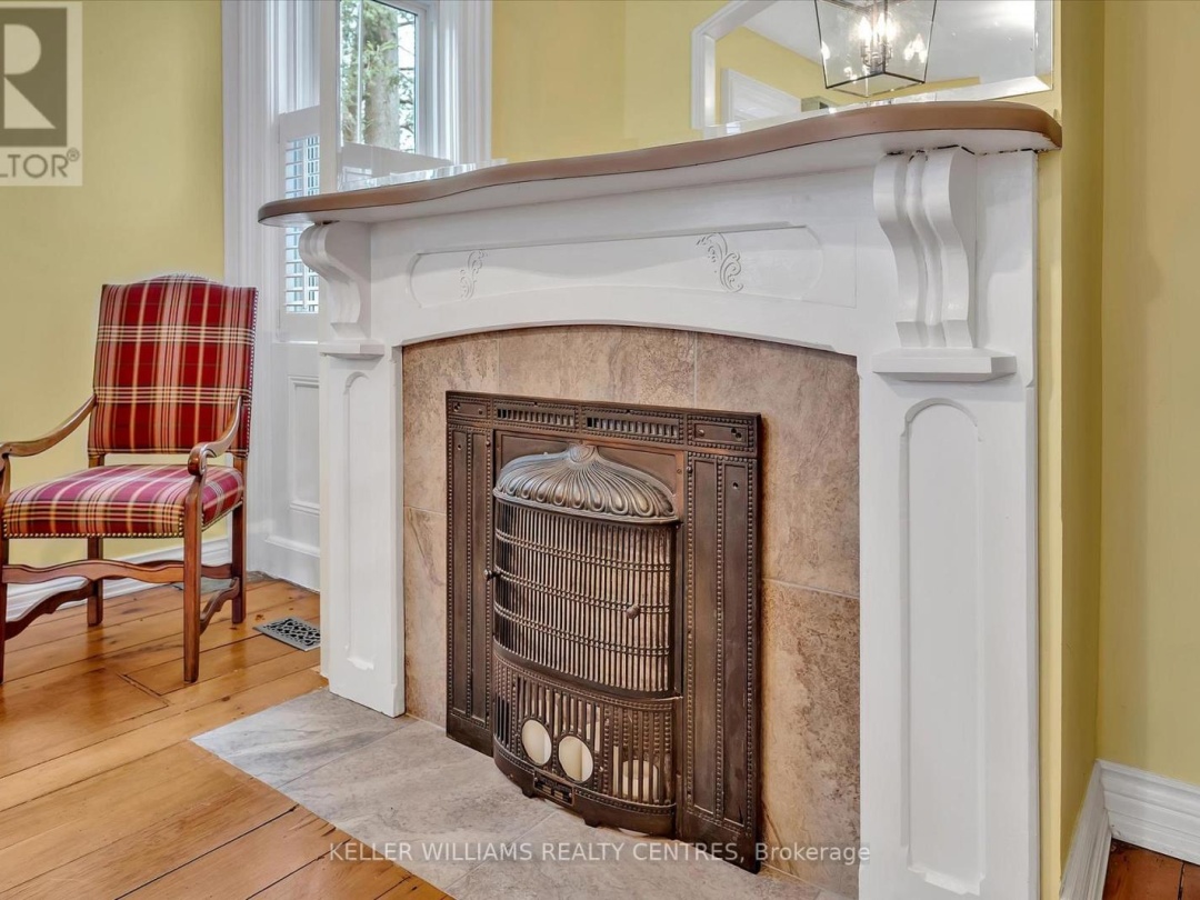 140 KING STREET, Kawartha Lakes (Woodville)