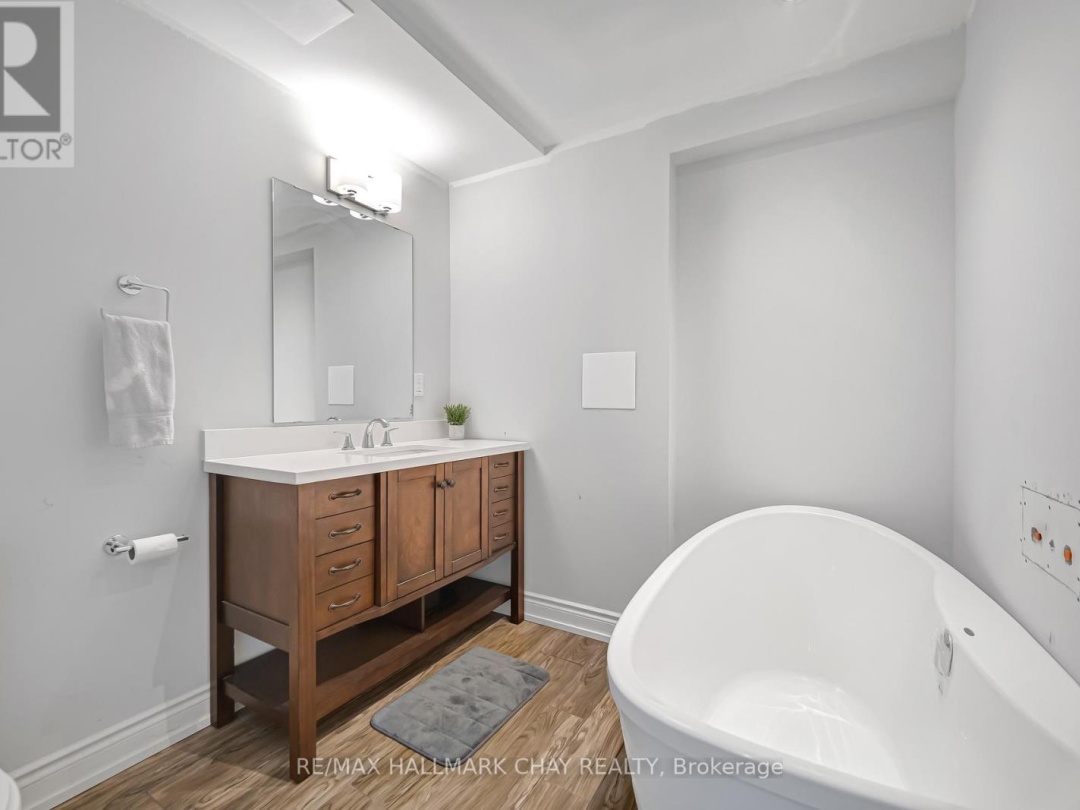 20 HOWARD AVENUE, Brock (Beaverton)