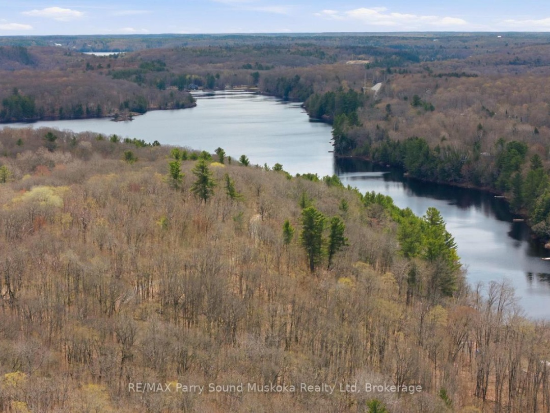 25 LAKE RIDGE ROAD, Bell Lake