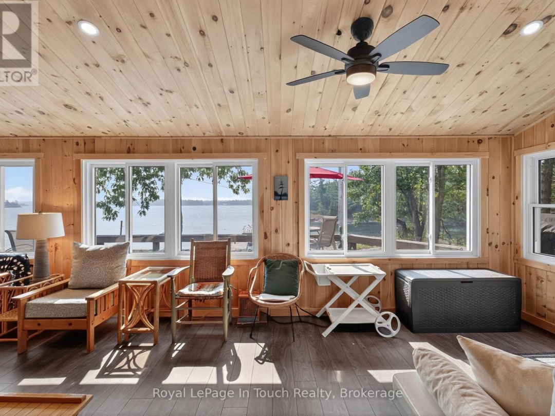 34 B320 SANS SOUCI ISLAND, Georgian Bay
