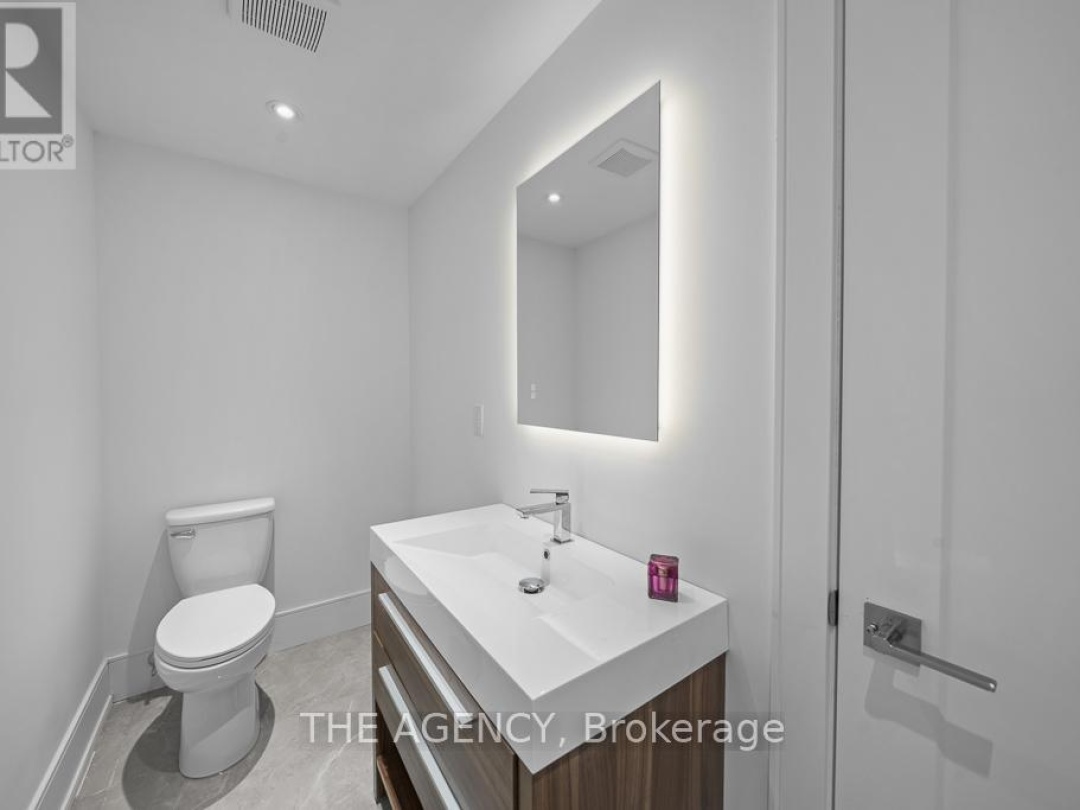 3714 QUAYSIDE DRIVE, Severn (West Shore)