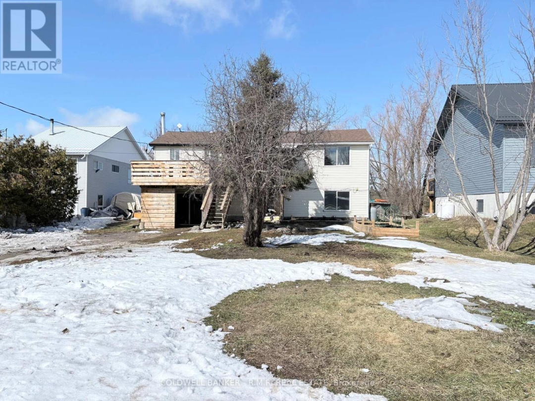 268 MCGUIRE BEACH ROAD, Canal Lake