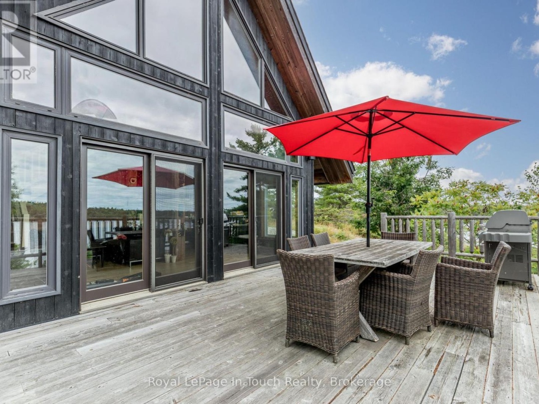 8 B686 DERBYSHIRE, Georgian Bay