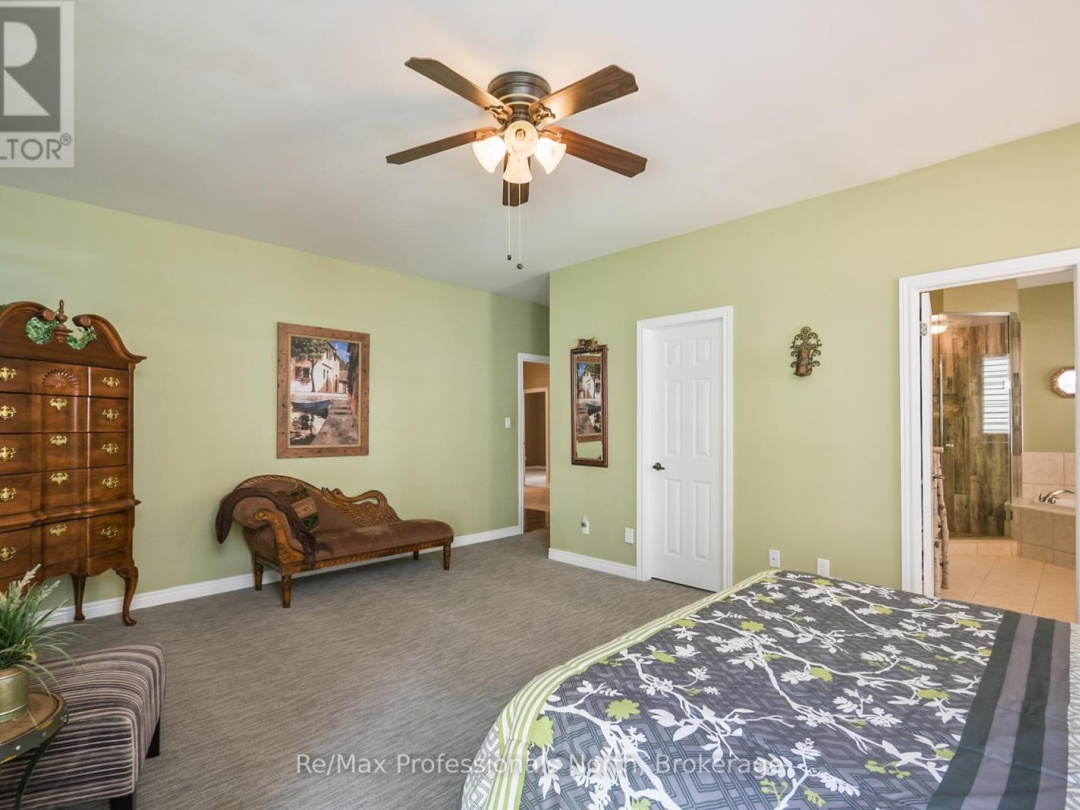 15 MUSKOKA BAY BOULEVARD, Gravenhurst (Muskoka (S))