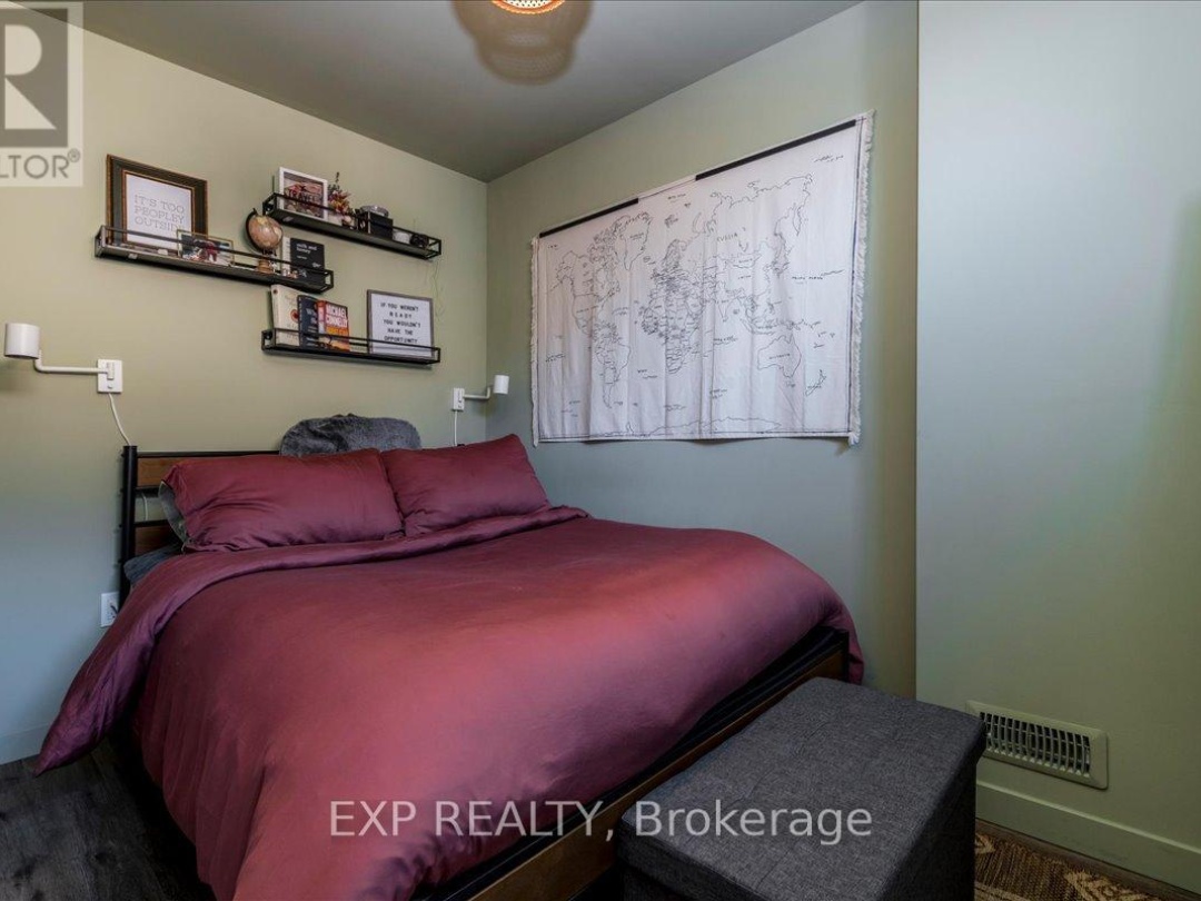 51 HUNTER AVENUE, Tay (Victoria Harbour)