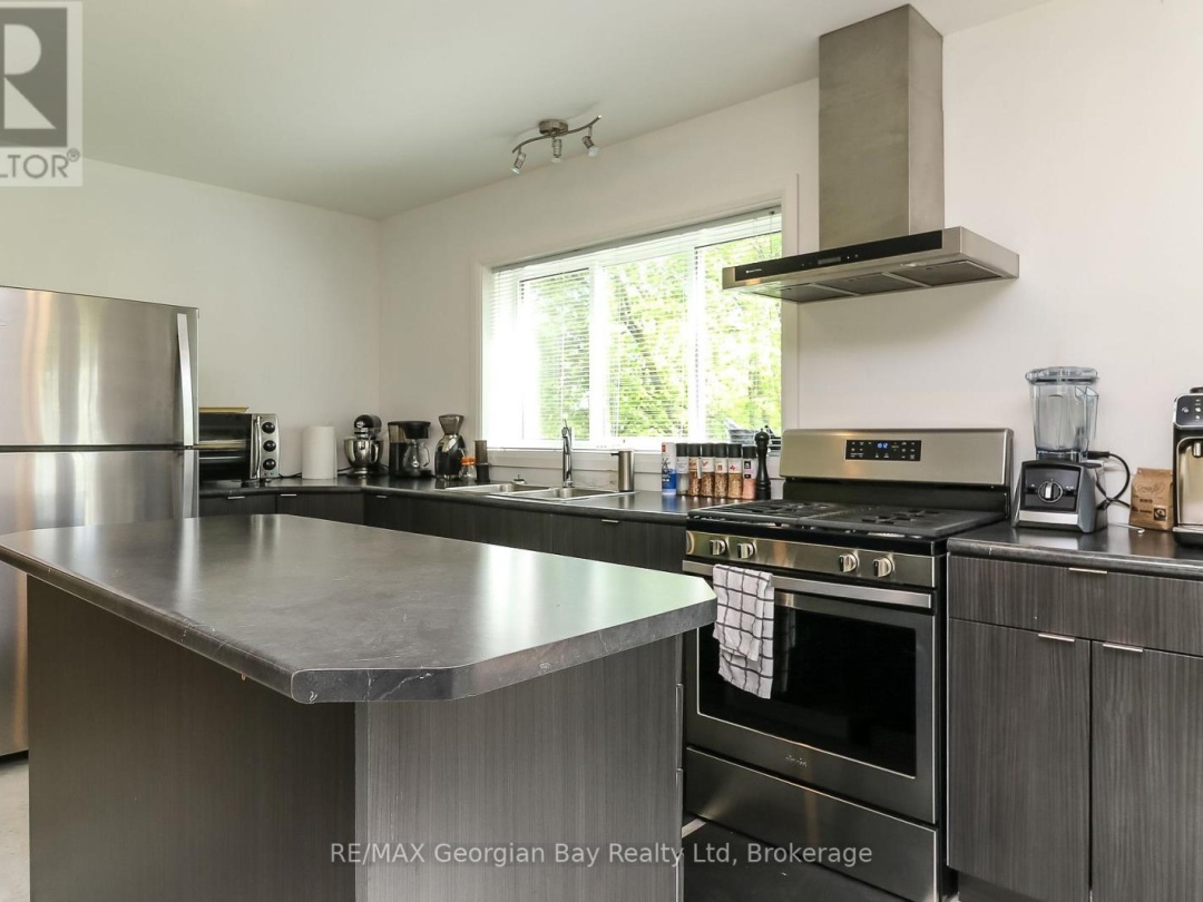 415 Talbot Street, Tay (Port McNicoll)