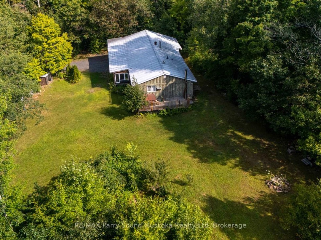 28 BLACK ROAD, Seguin