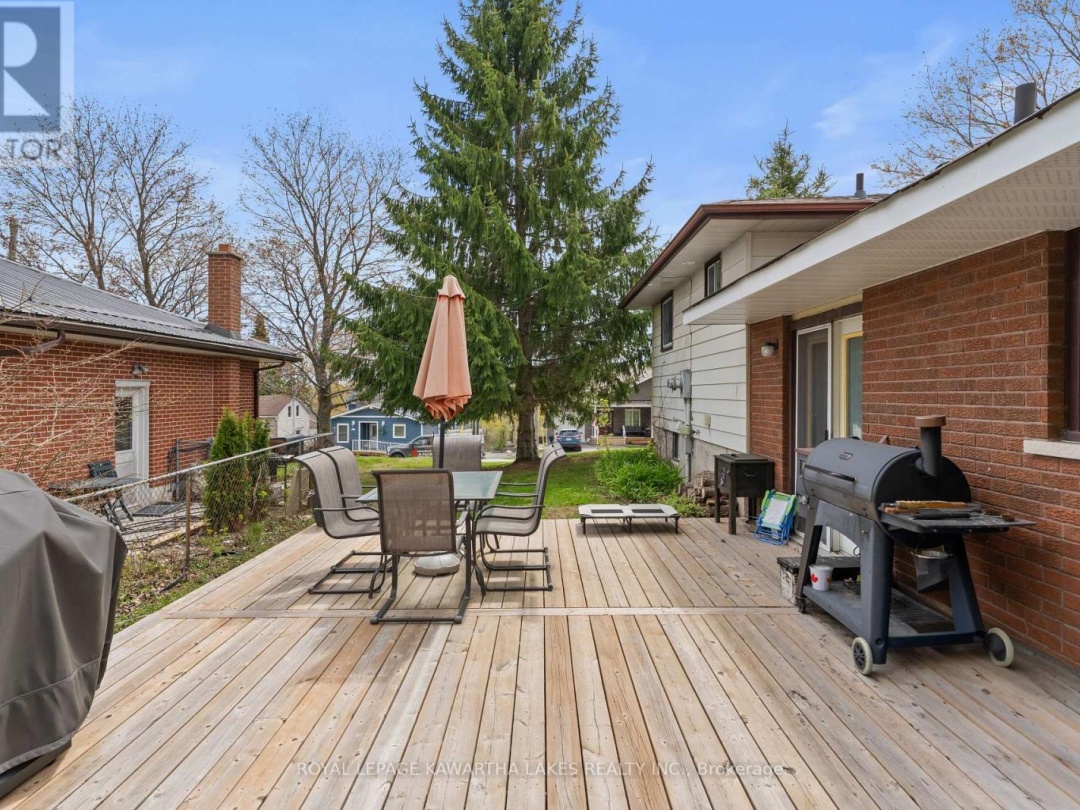 2 KENNEDY DRIVE, Kawartha Lakes (Fenelon Falls)