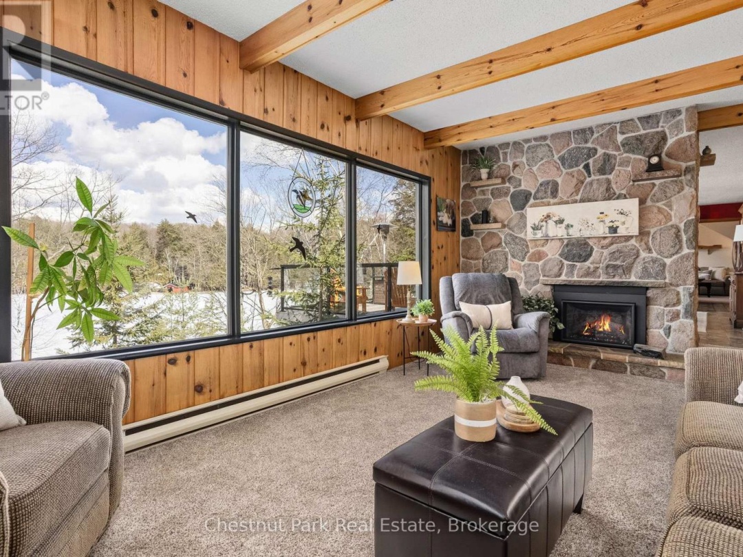 527 HARP LAKE ROAD, Harp Lake
