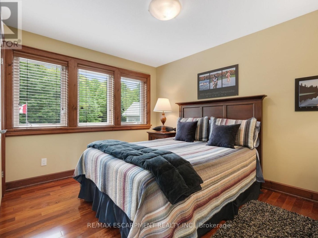 36 MANITOUWABING ESTATES ROAD, Manitouwabing Lake