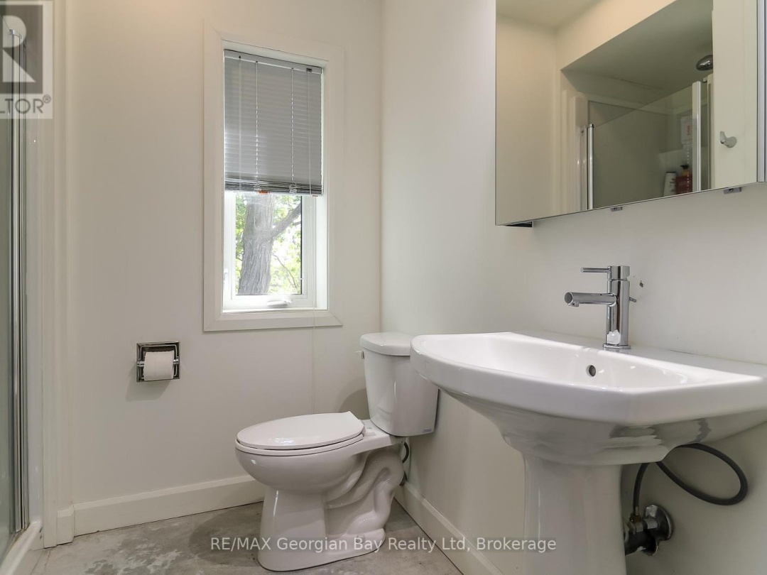 415 Talbot Street, Tay (Port McNicoll)