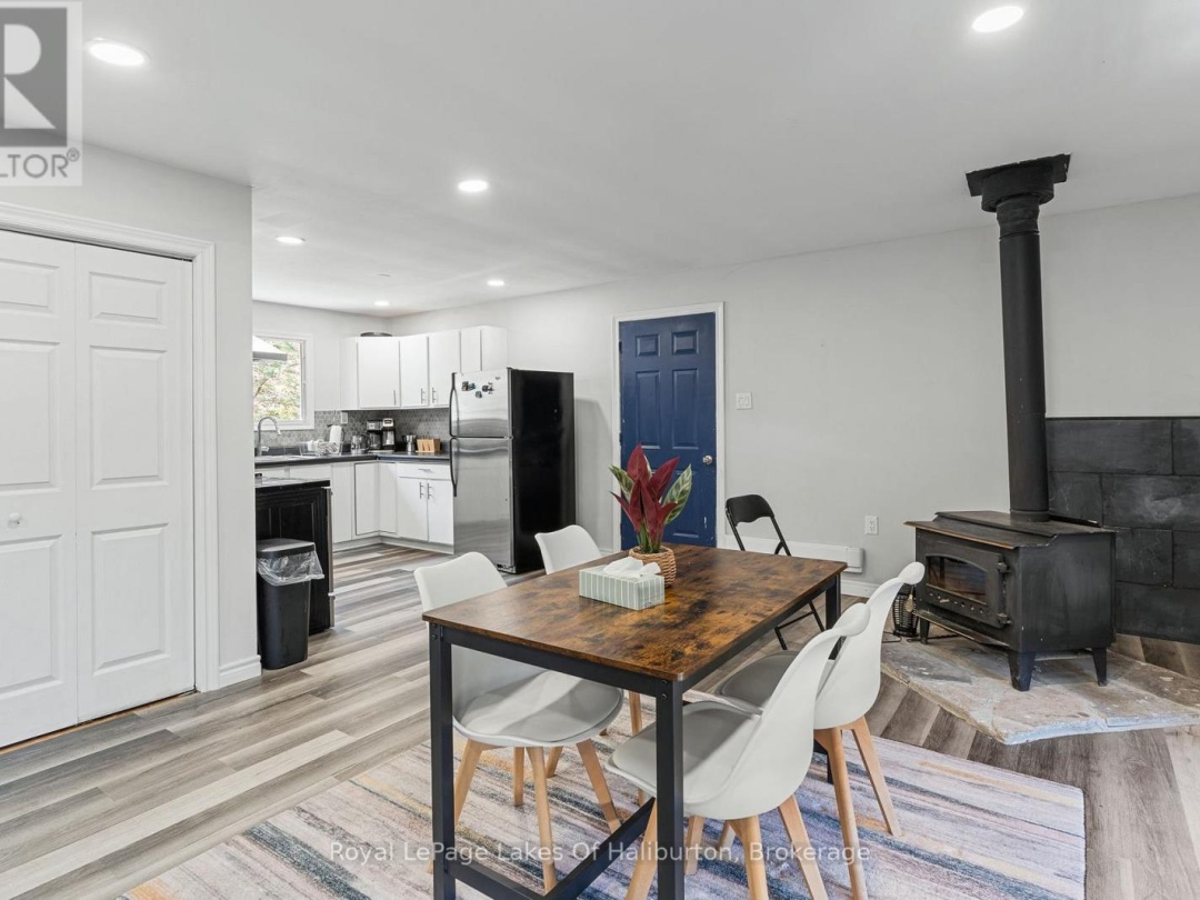 1027 SPENCERS TRAIL, Salerno Lake